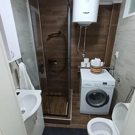 Apartment Milanovic Stan Na Dan