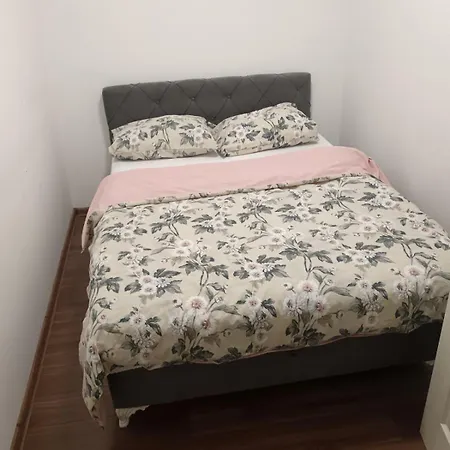 Apartment Milanovic Stan Na Dan *